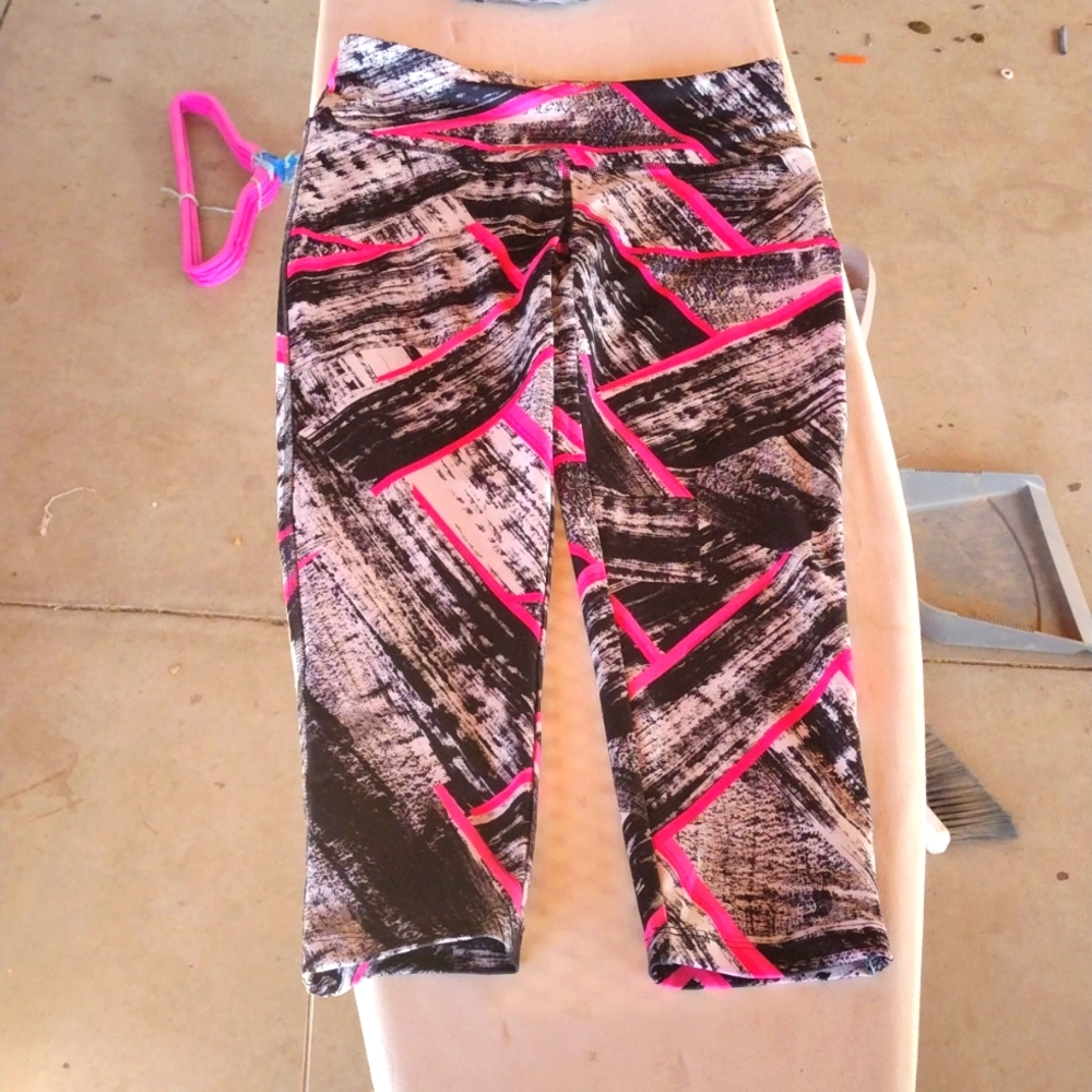 Athletic pants
